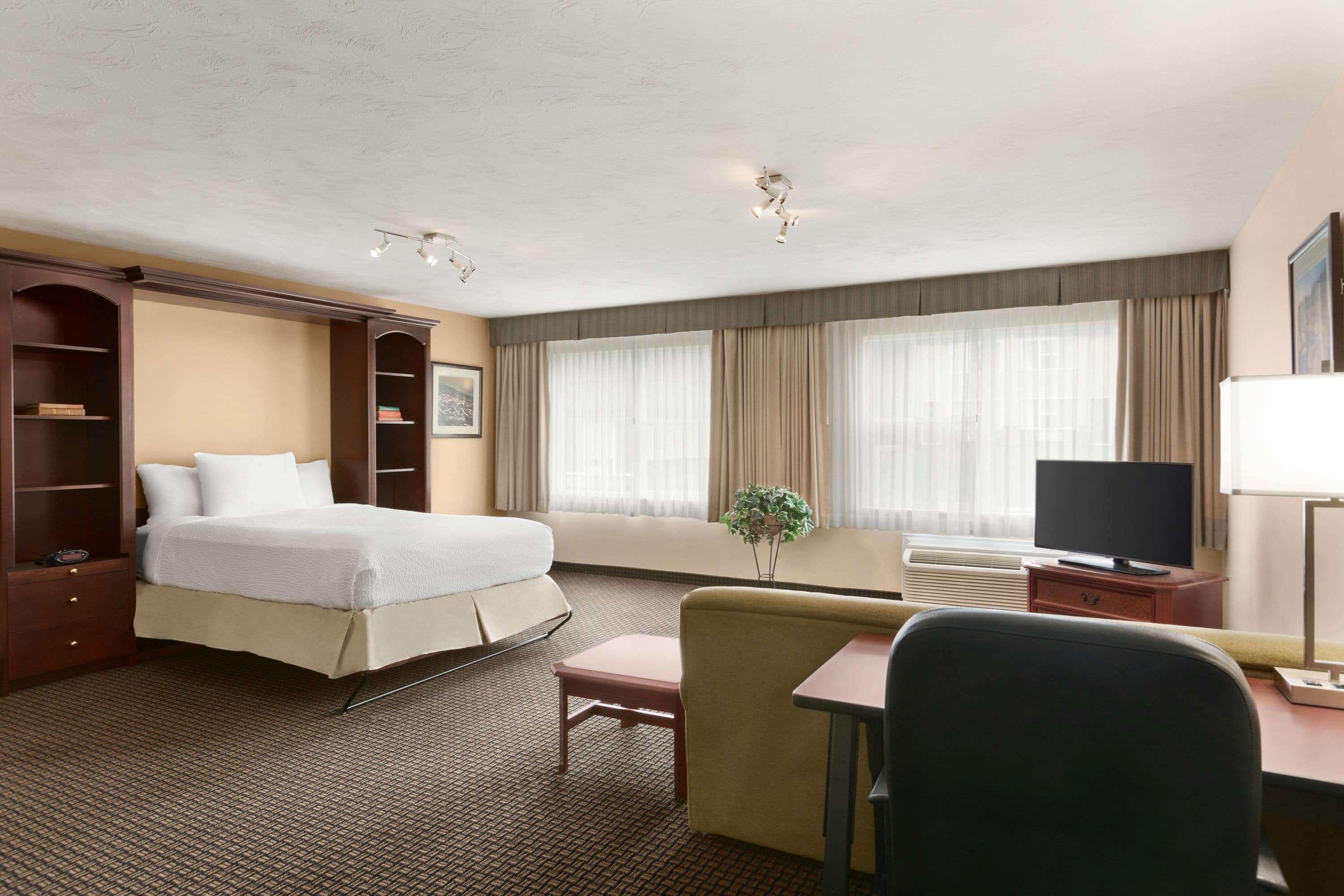 Days Inn & Suites By Wyndham Moncton Exteriör bild
